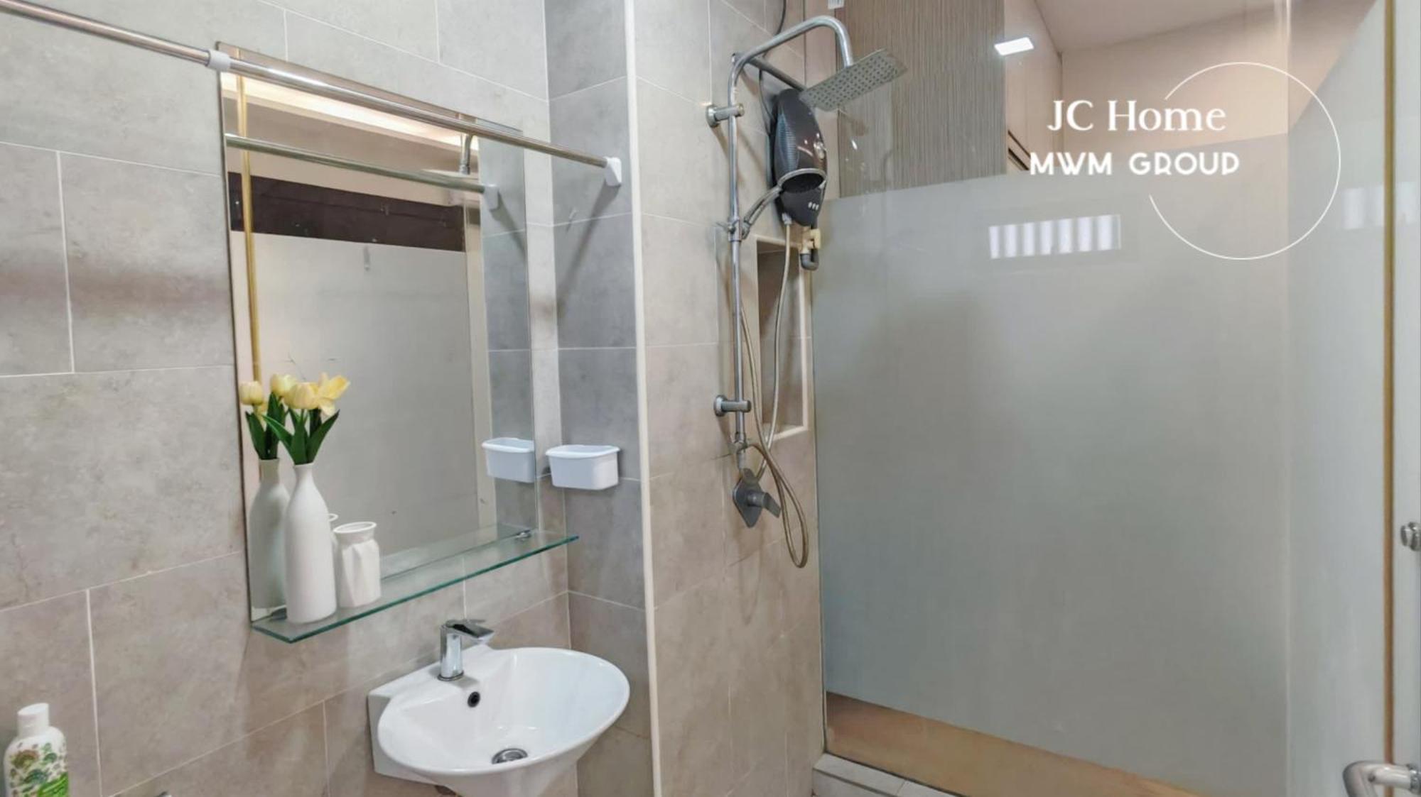 Cube18 Residences Jchome By Mwm